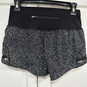 Lululemon Pace Perfect Short Size 4